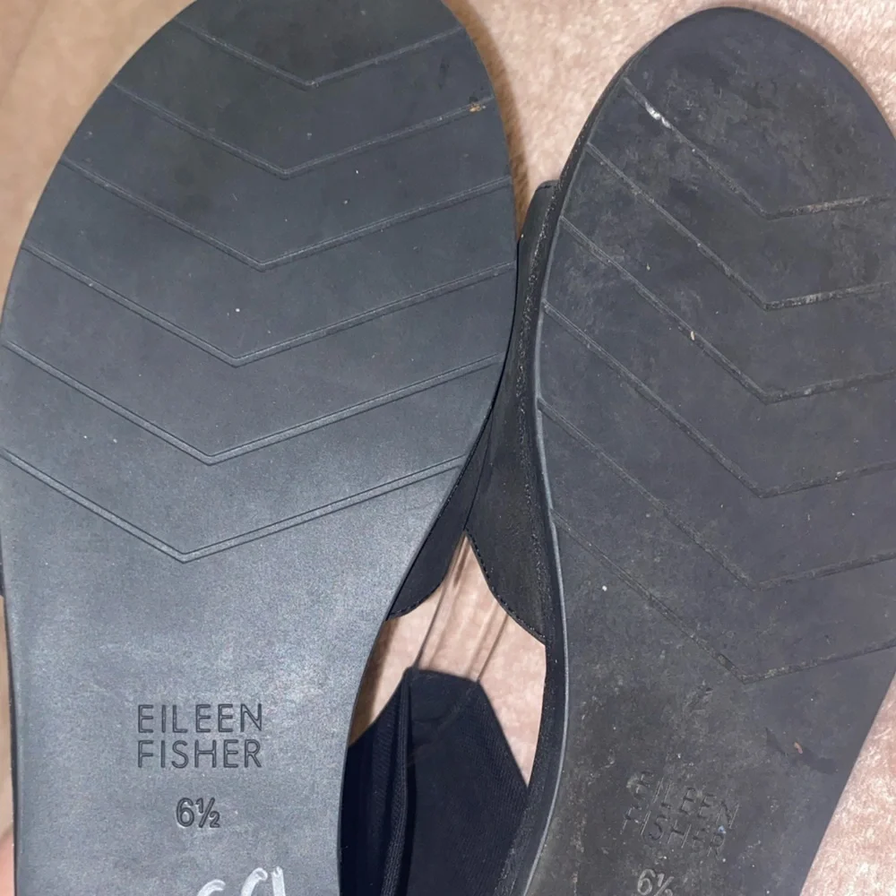 Eileen Fisher NuBuck Black suede Flat Sandals